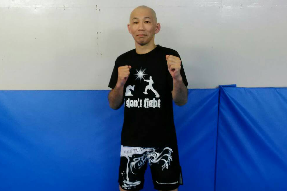 伊藤キックボクシングコーチ_プロフィール画像